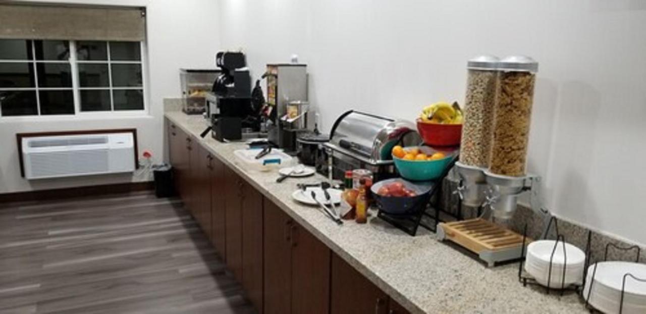 Executive Inn & Suites Extended Stay - Vernal Εξωτερικό φωτογραφία